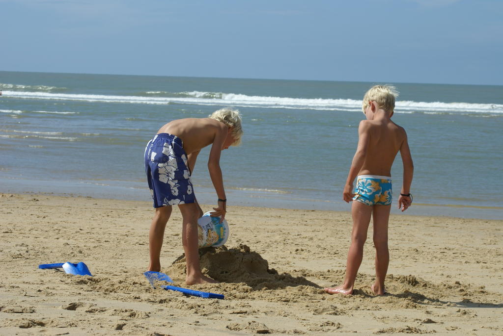 Hotel Kustpark Strand Westende Extérieur photo